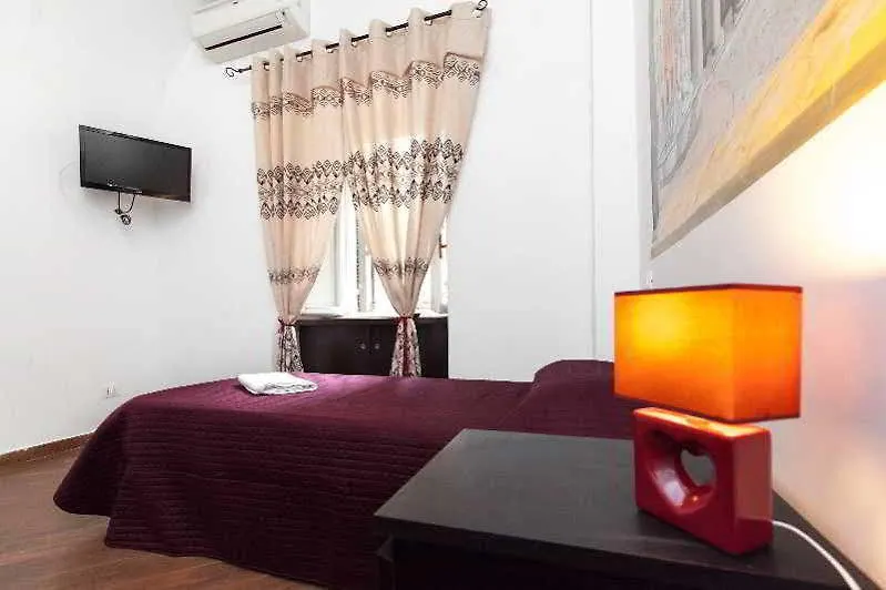 Romangelo Termini Guesthouse 3*, Rome