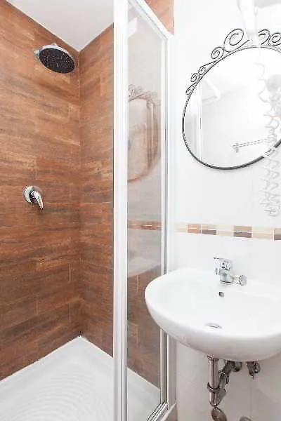 Romangelo Termini Guesthouse