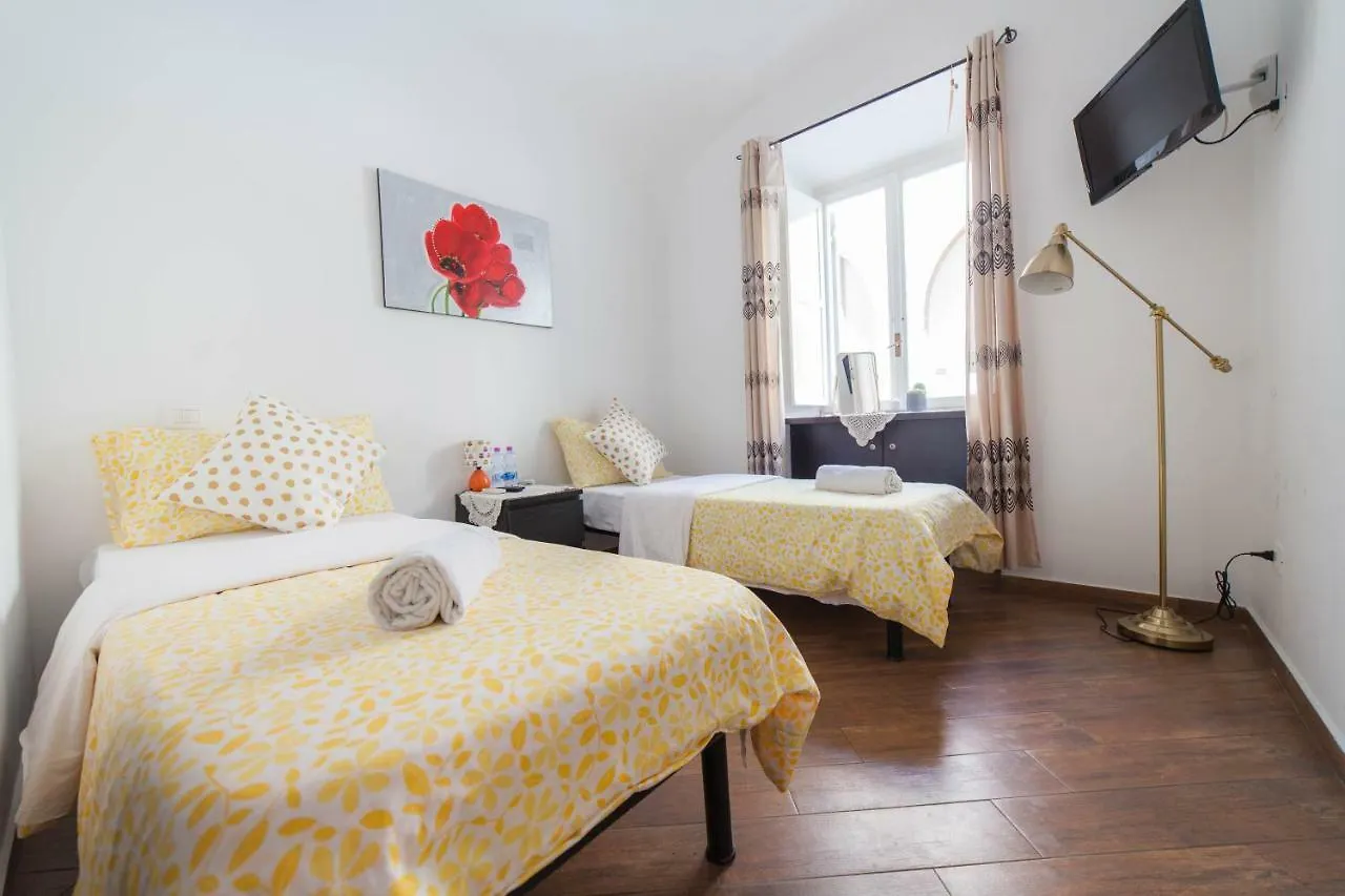 *** Guest house Romangelo Termini Guesthouse Italy
