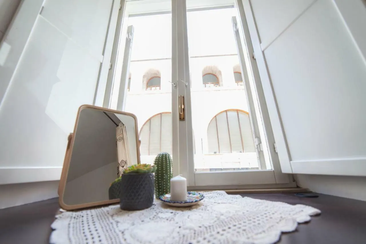 Romangelo Termini Guesthouse Guest house Rome