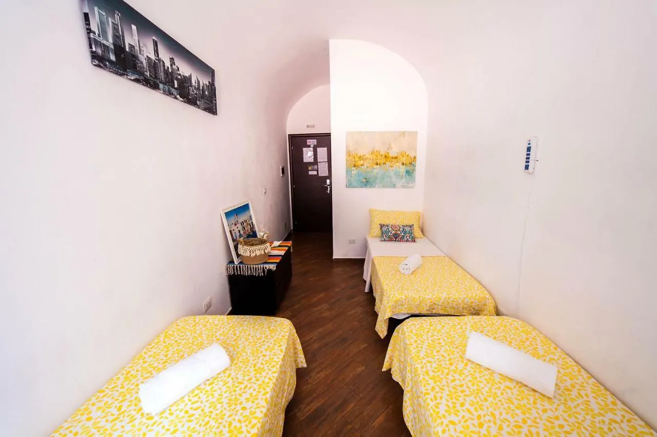 Guest house Romangelo Termini Guesthouse